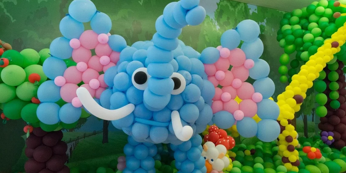 balloon decorating